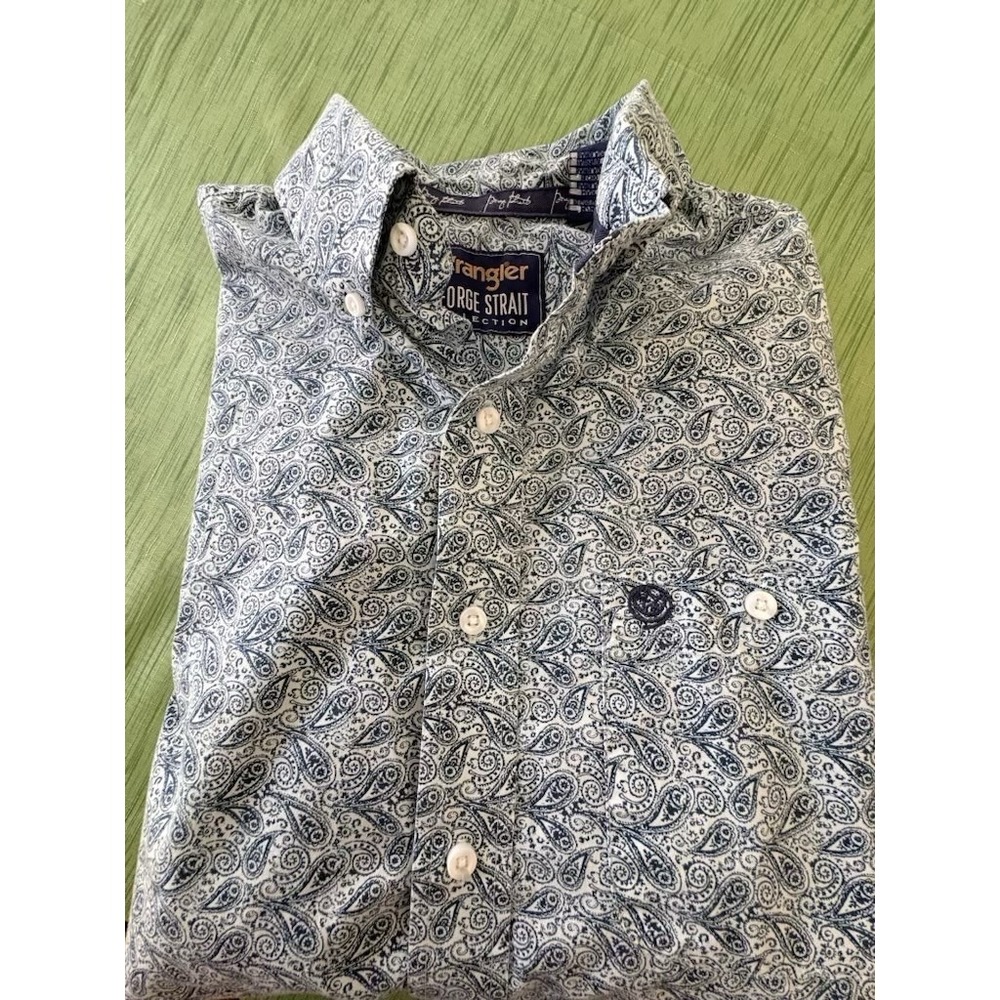 WRANGLER GEORGE STRAIT Western Shirt‎ Men's MED Blue & White Paisley Long Sleeve
